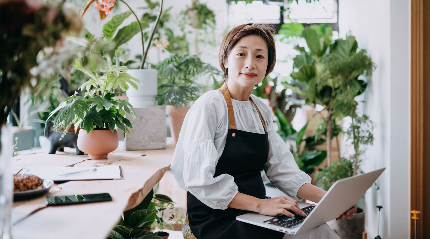 Hero-Images-1800x1000-GrowingBus